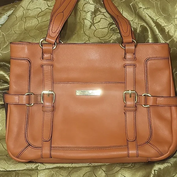 🛍Beautiful! Etienne Aigner Bag- New without Tags🛍
